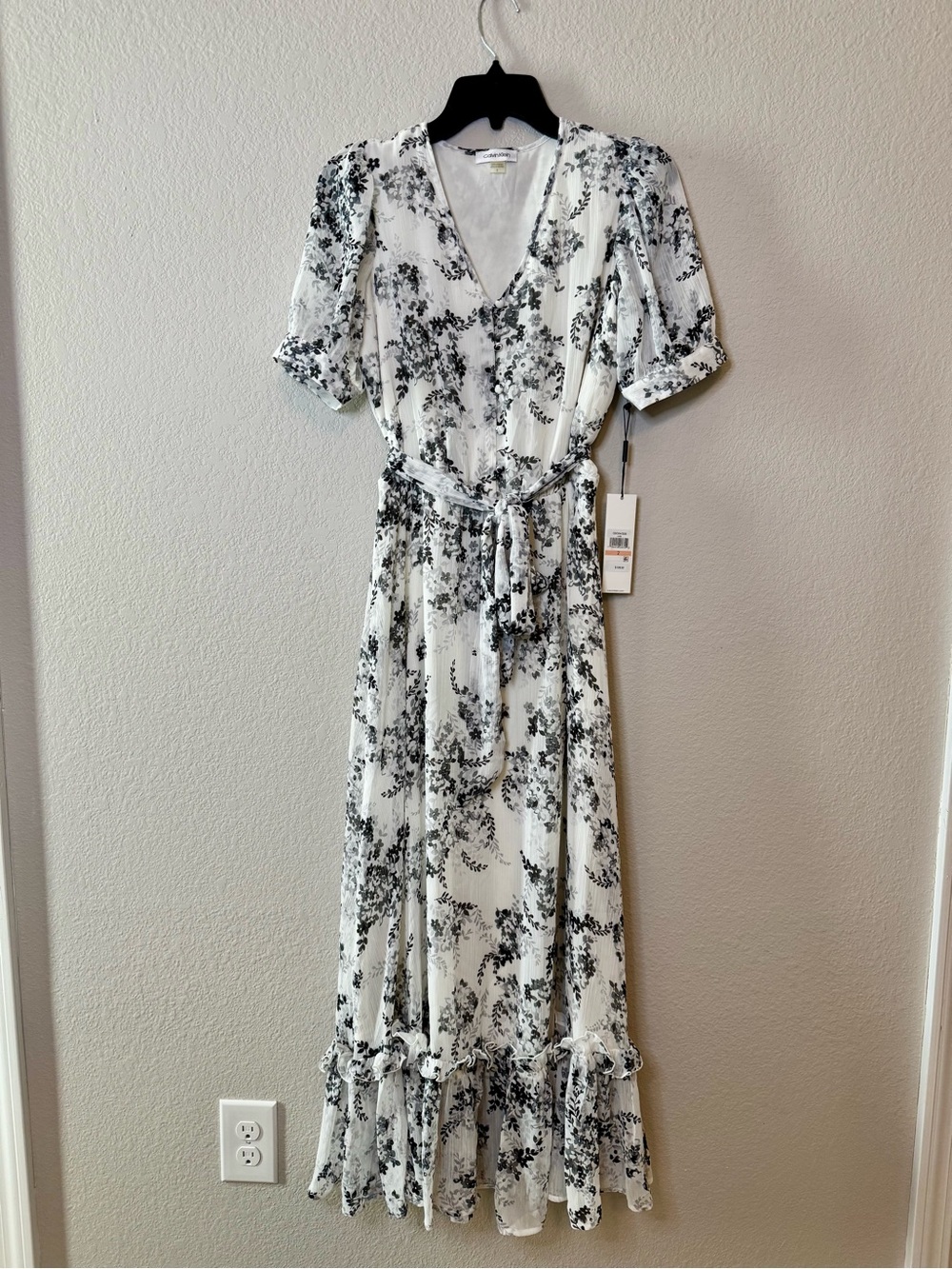 Calvin Klein Floral Chiffon Ruffle Hem Maxi Dress NEW Size 2 - Picture 2 of 13